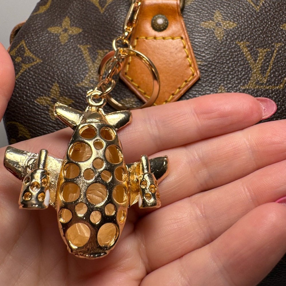 Black & White Private Jet Bag Charm/Keychain | Gold Accents | Travel Accessory - Picture 4 of 6